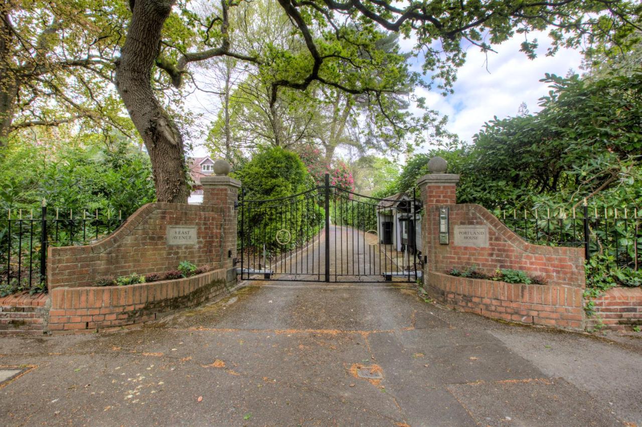 Luxury 3 Bedroom Apartment Close To Beach, Bournemouth & Meyrick Park Exterior foto
